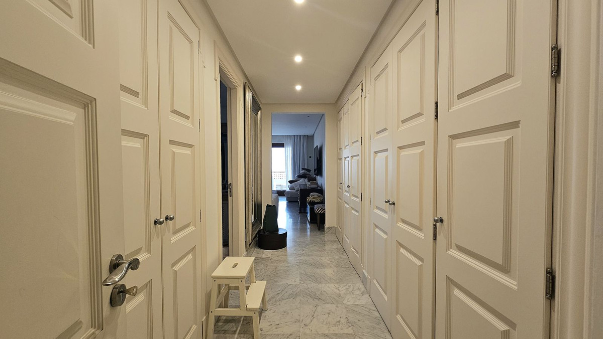 3 Bed Apartment for sale in Los Monteros Costa Del Sol, Málaga, Spain