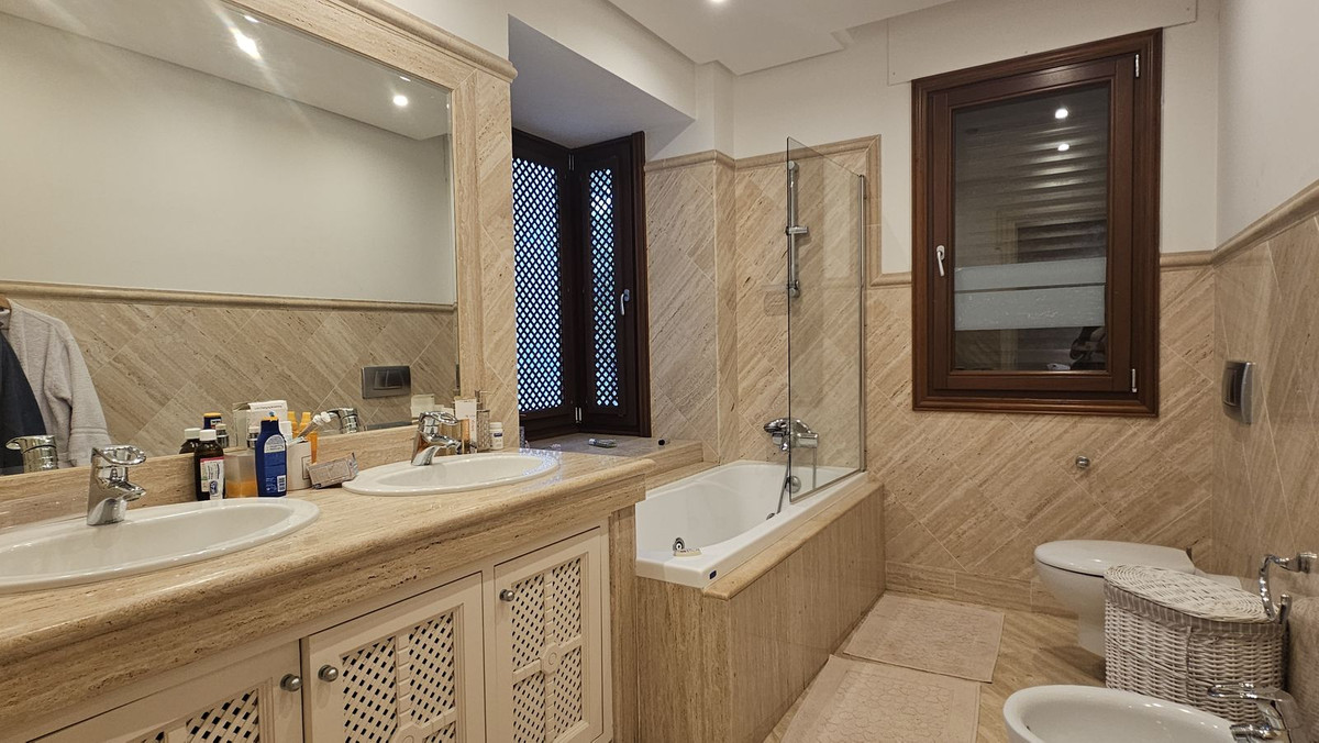 3 Bed Apartment for sale in Los Monteros Costa Del Sol, Málaga, Spain