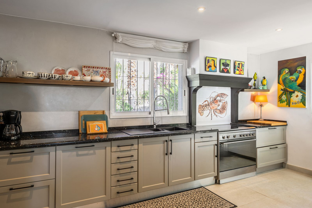 4 Bed Townhouse for sale in Altea Costa Blanca, Alicante, Spain