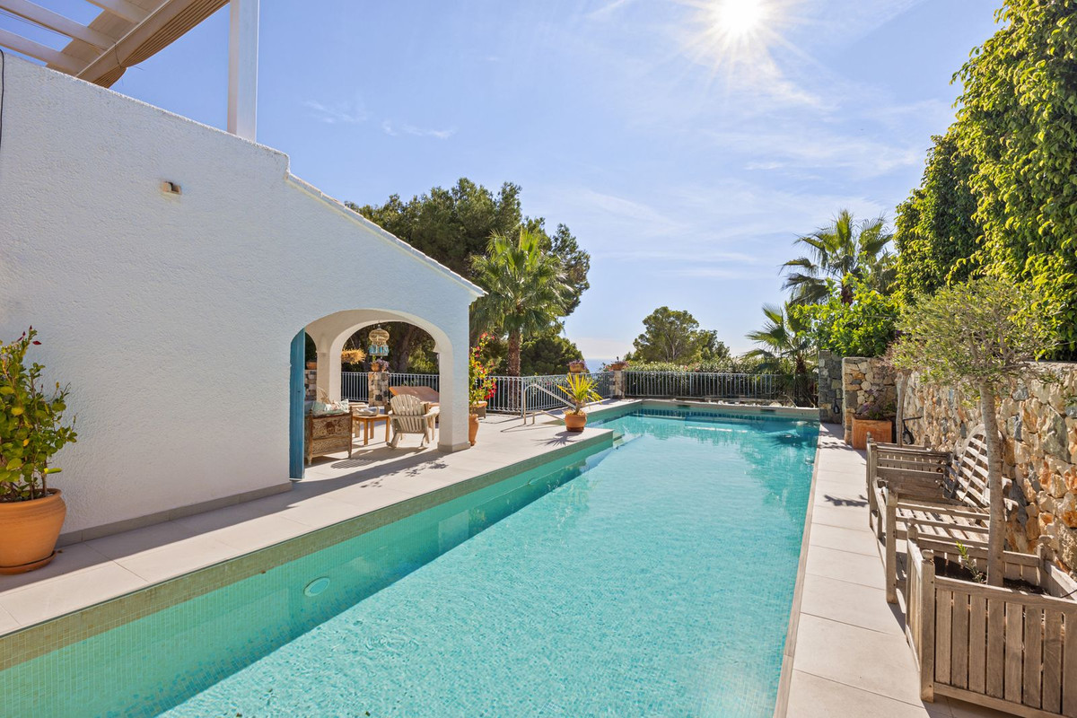 4 Bed Townhouse for sale in Altea Costa Blanca, Alicante, Spain