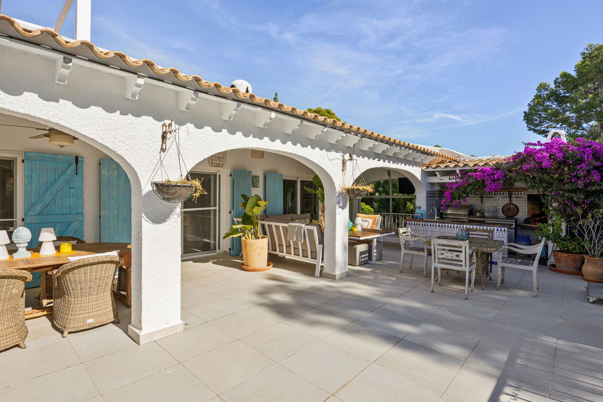 4 Bed Townhouse for sale in Altea Costa Blanca, Alicante, Spain