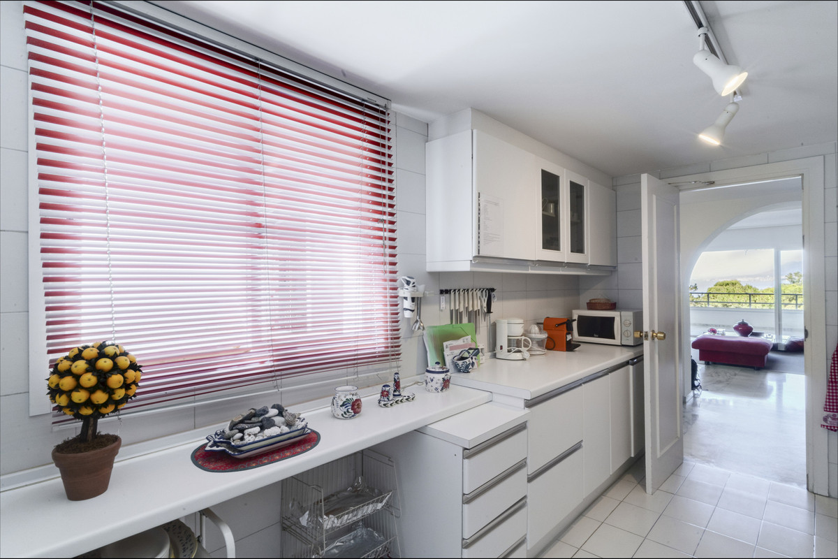 3 Bed Apartment for sale in Torre Real Costa Del Sol, Málaga, Spain