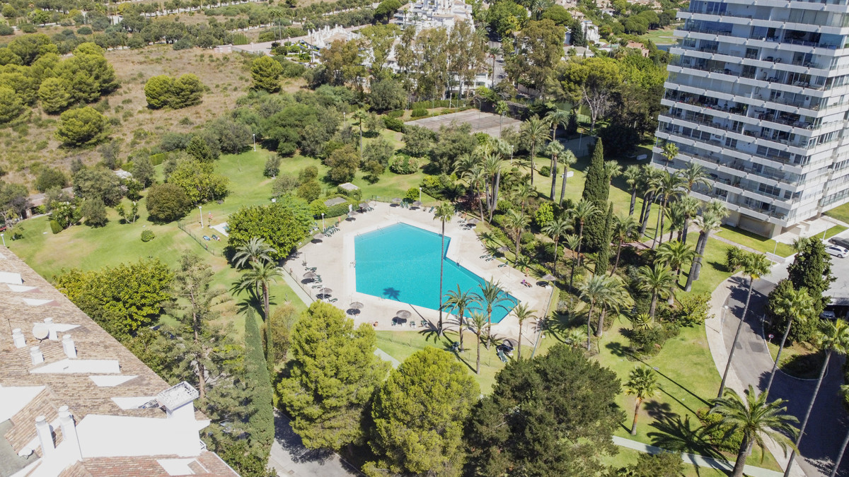 3 Bed Apartment for sale in Torre Real Costa Del Sol, Málaga, Spain