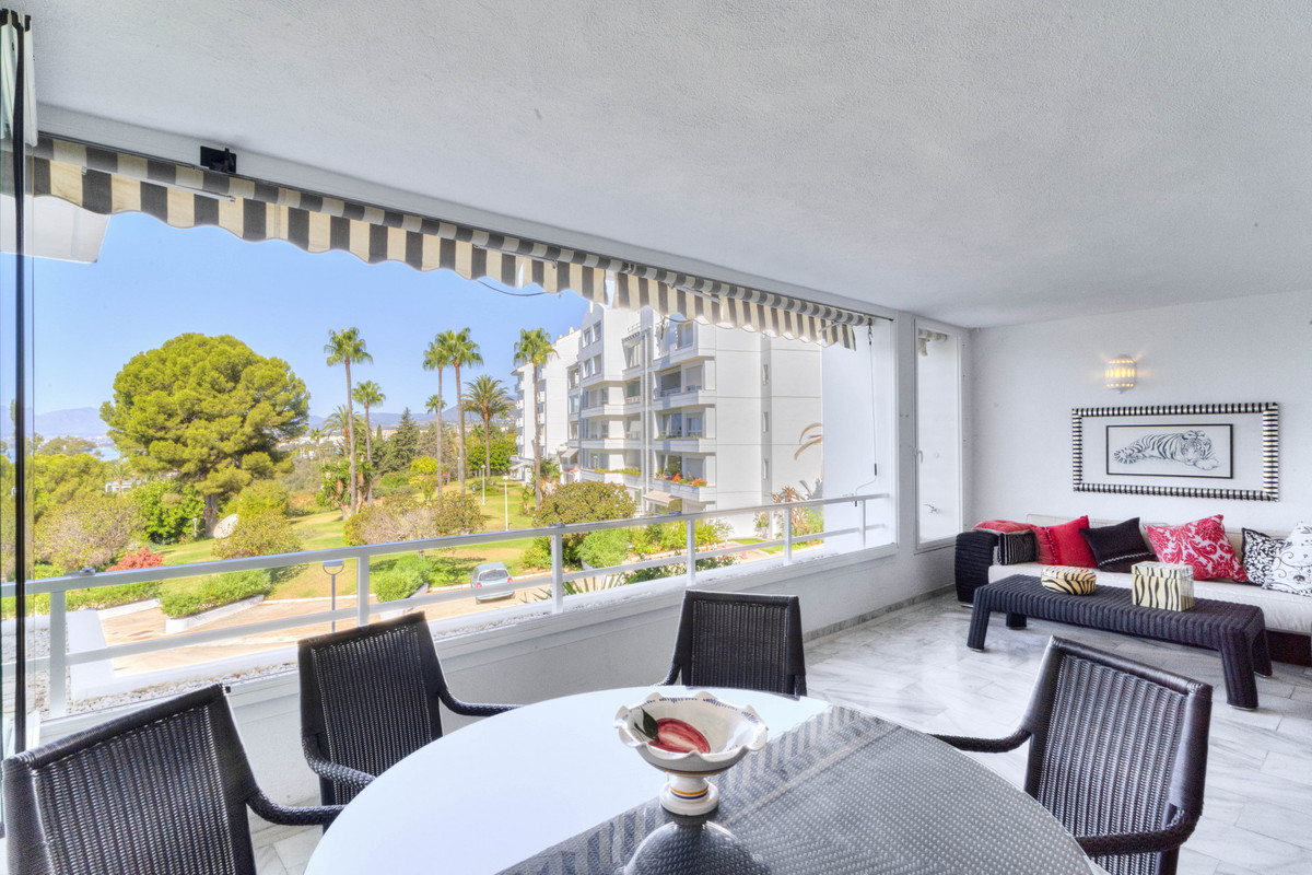 3 Bed Apartment for sale in Torre Real Costa Del Sol, Málaga, Spain