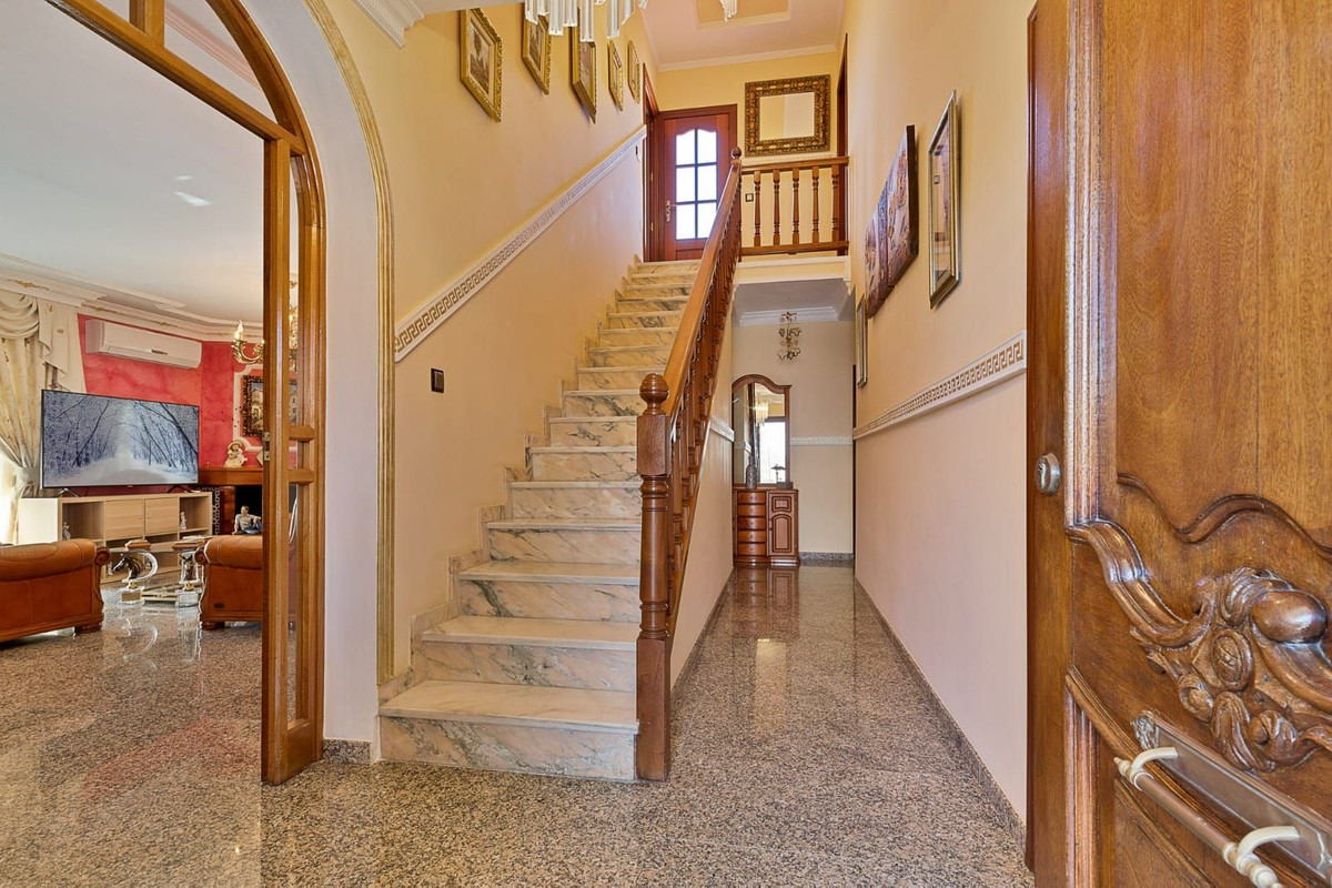 Se vende Villa - Chalet de 4 dormitorios en Costa Del Sol, Málaga, España