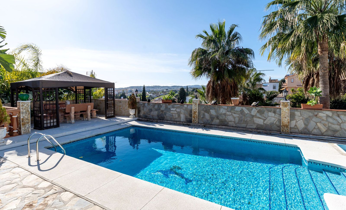 Se vende Villa - Chalet de 4 dormitorios en Costa Del Sol, Málaga, España