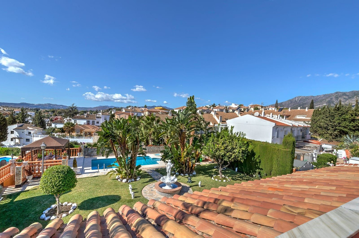 Se vende Villa - Chalet de 4 dormitorios en Costa Del Sol, Málaga, España