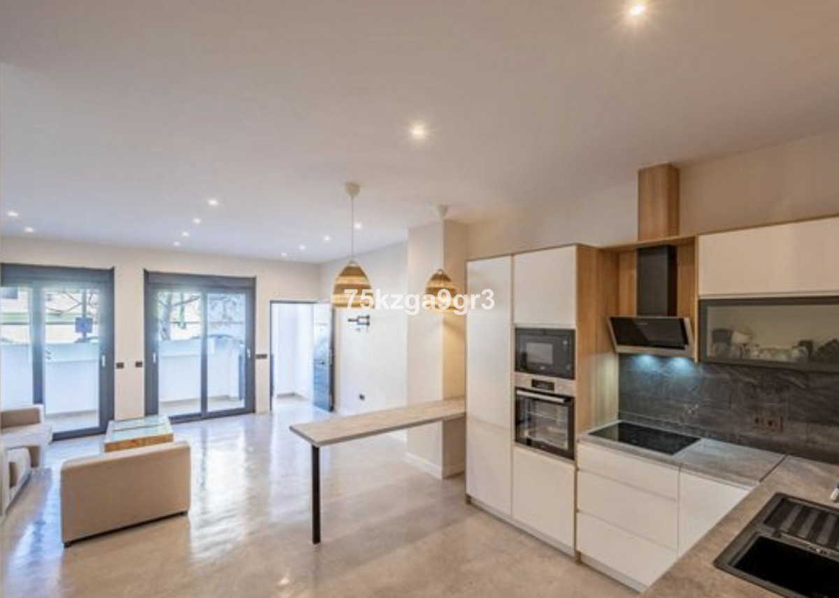 1 Bed Apartment for sale in Fuengirola Costa Del Sol, Málaga, Spain