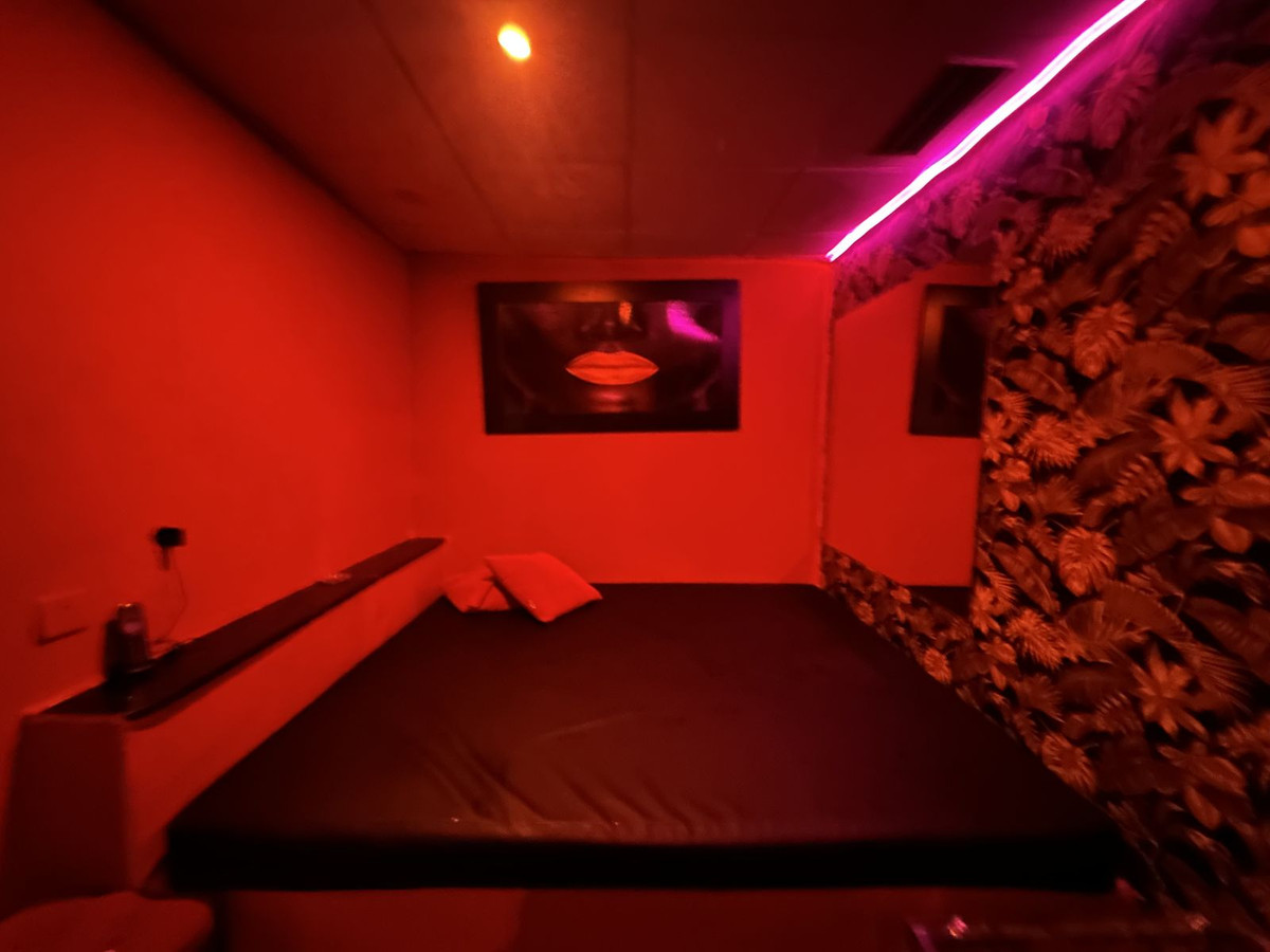 Commercial unit for sale in Marbella Costa Del Sol, Málaga, Spain