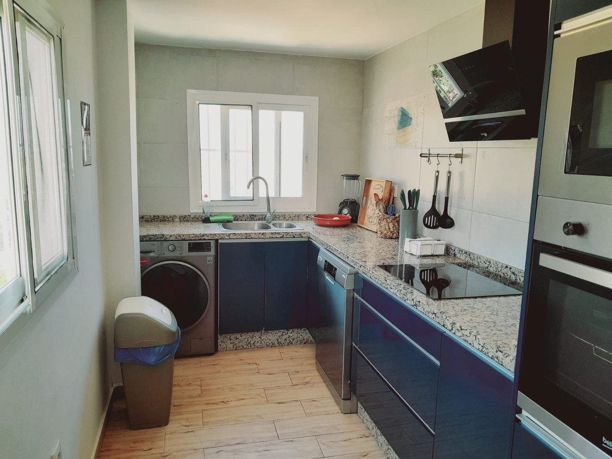 Se vende Villa - Chalet de 3 dormitorios en Costa Del Sol, Málaga, España