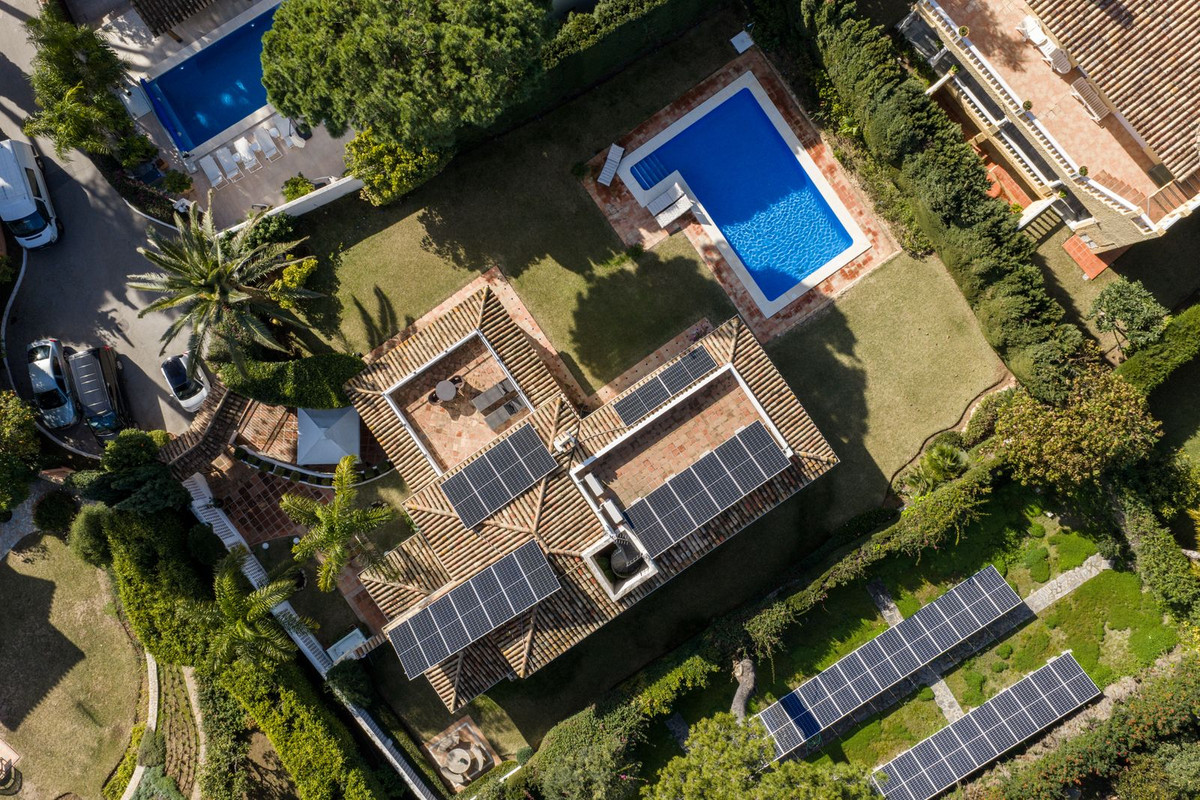 Se vende Villa - Chalet de 5 dormitorios en Costa Del Sol, Málaga, España