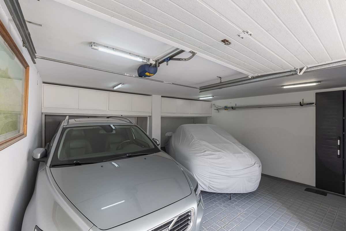 Se vende Villa - Chalet de 5 dormitorios en Costa Del Sol, Málaga, España