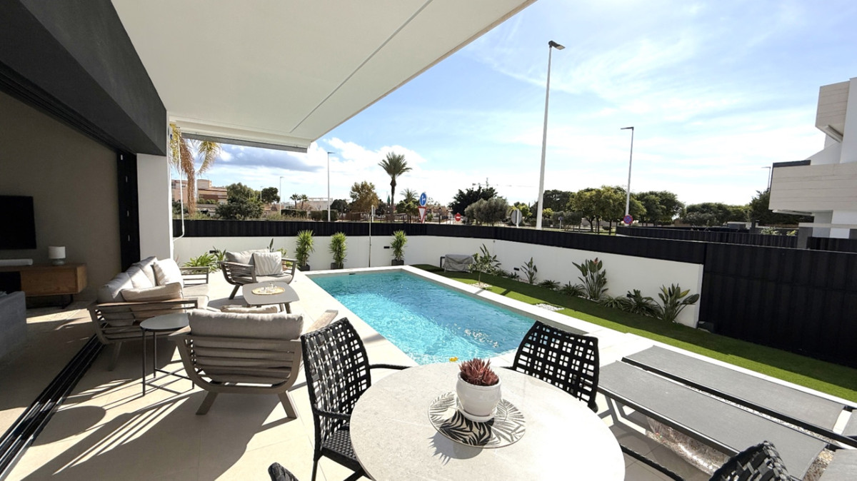 3 Bed Townhouse for sale in Pilar De La Horadada Costa Blanca, Alicante, Spain