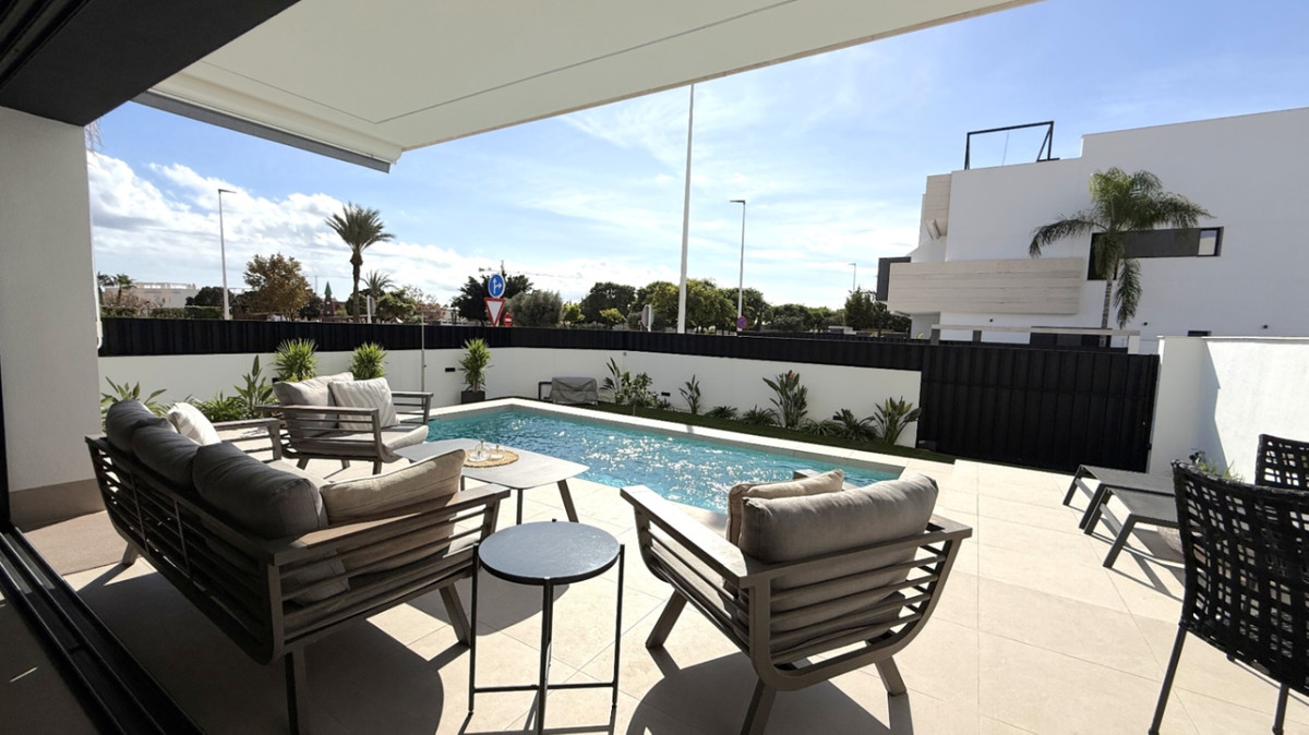3 Bed Townhouse for sale in Pilar De La Horadada Costa Blanca, Alicante, Spain