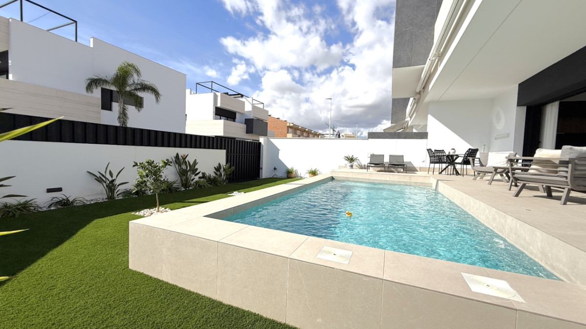 3 Bed Townhouse for sale in Pilar De La Horadada Costa Blanca, Alicante, Spain