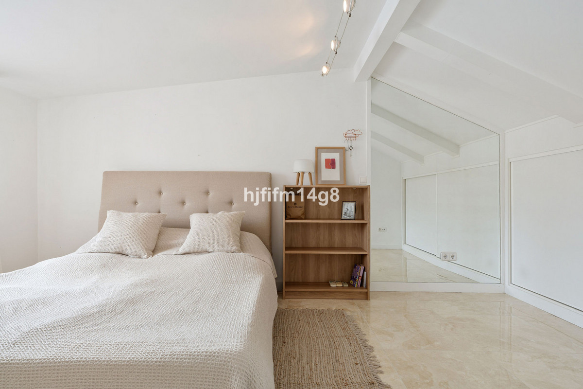 4 Bed Townhouse for sale in Nueva Andalucía Costa Del Sol, Málaga, Spain