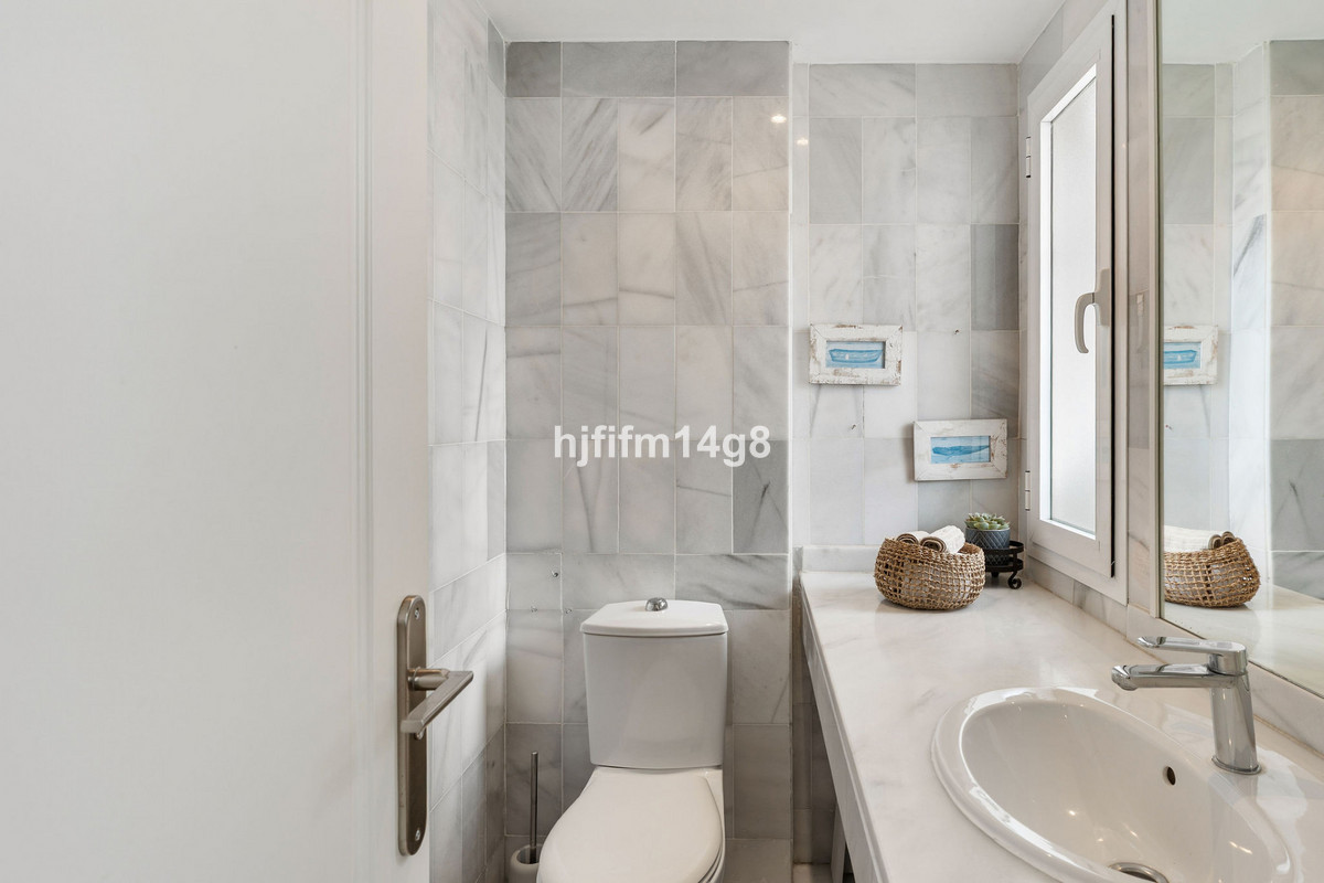 4 Bed Townhouse for sale in Nueva Andalucía Costa Del Sol, Málaga, Spain