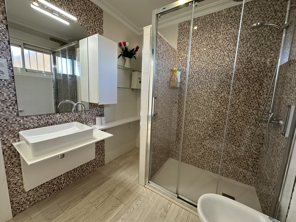 3 Bed Apartment for sale in Mil Palmeras Costa Blanca, Alicante, Spain