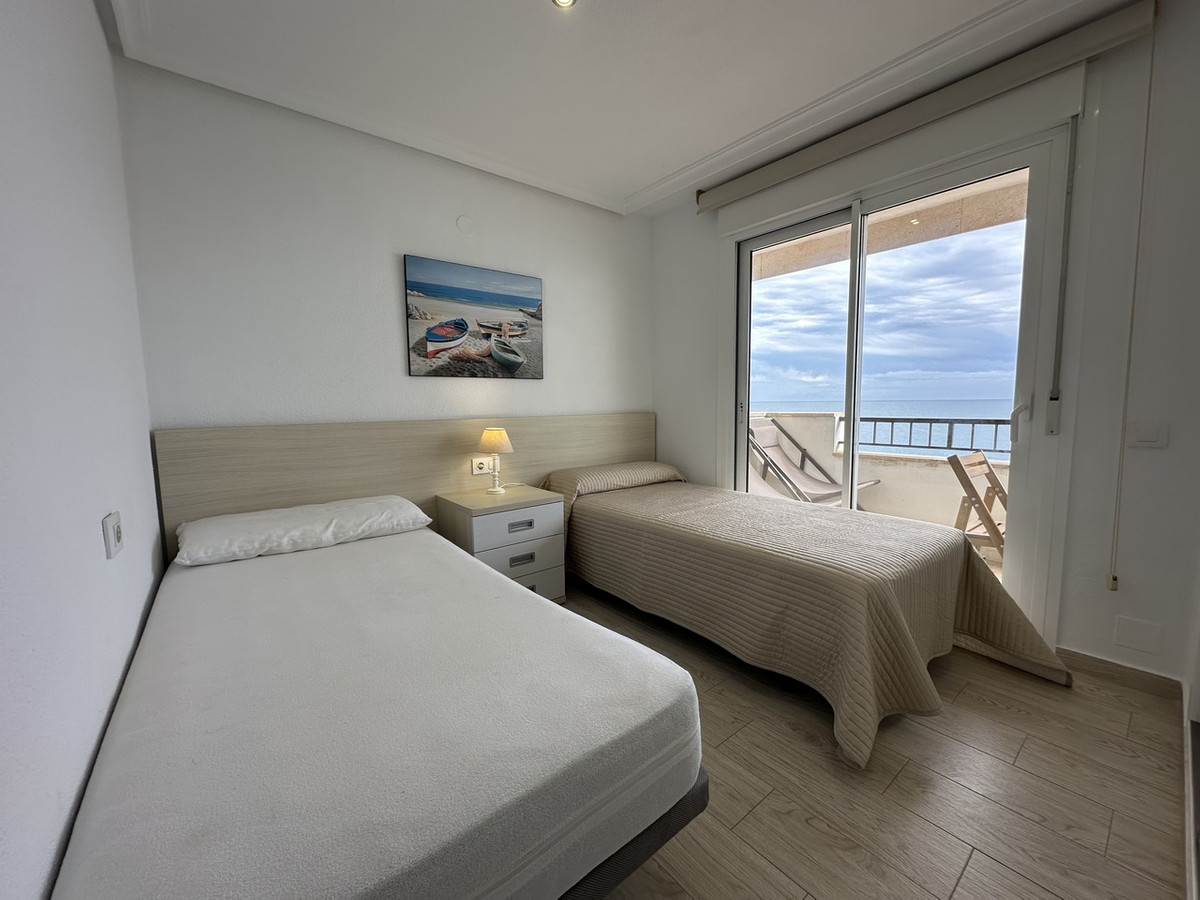 3 Bed Apartment for sale in Mil Palmeras Costa Blanca, Alicante, Spain
