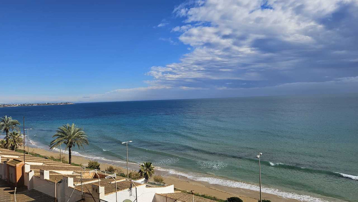 3 Bed Apartment for sale in Mil Palmeras Costa Blanca, Alicante, Spain