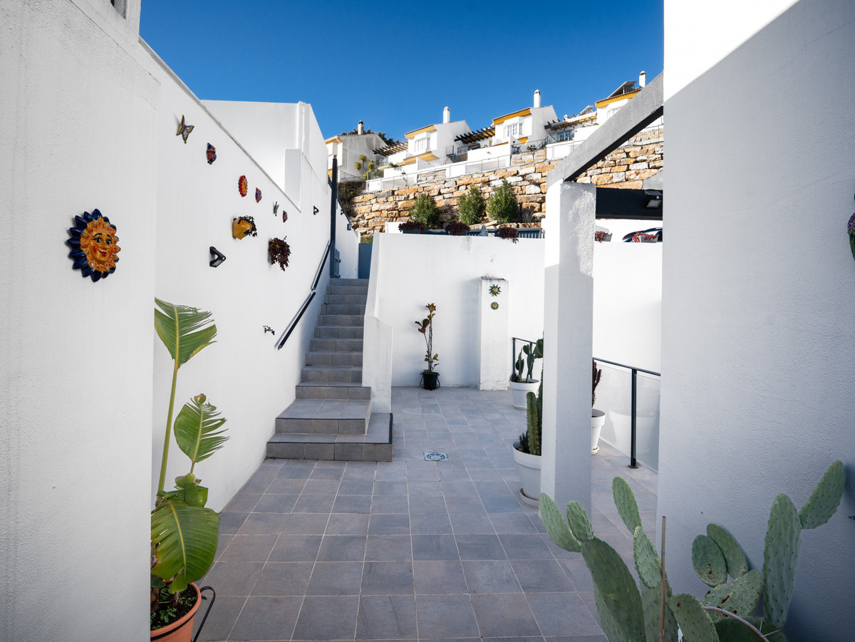 3 Bed Townhouse for sale in Marbella Costa Del Sol, Málaga, Spain