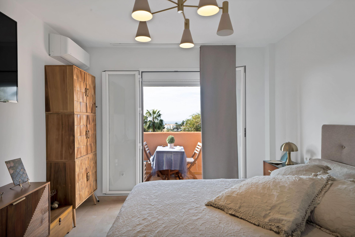 1 Bed Apartment for sale in Marbella Costa Del Sol, Málaga, Spain