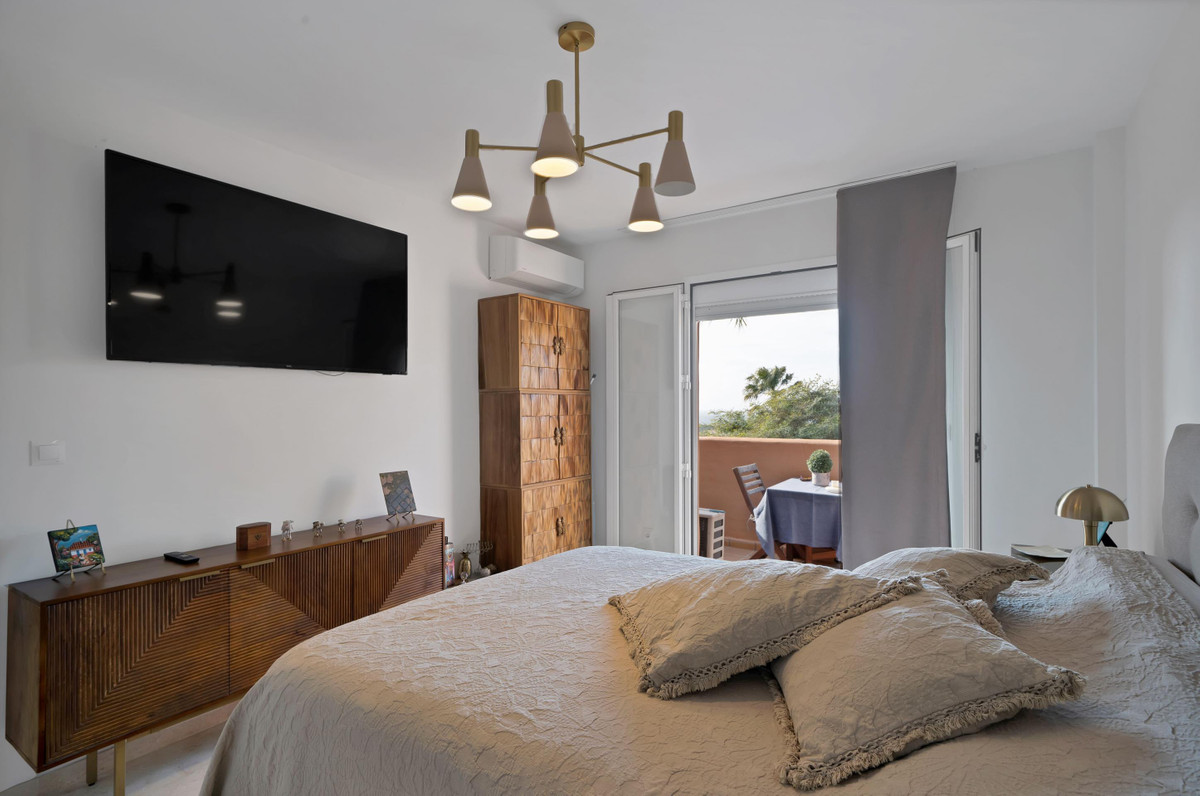 1 Bed Apartment for sale in Marbella Costa Del Sol, Málaga, Spain