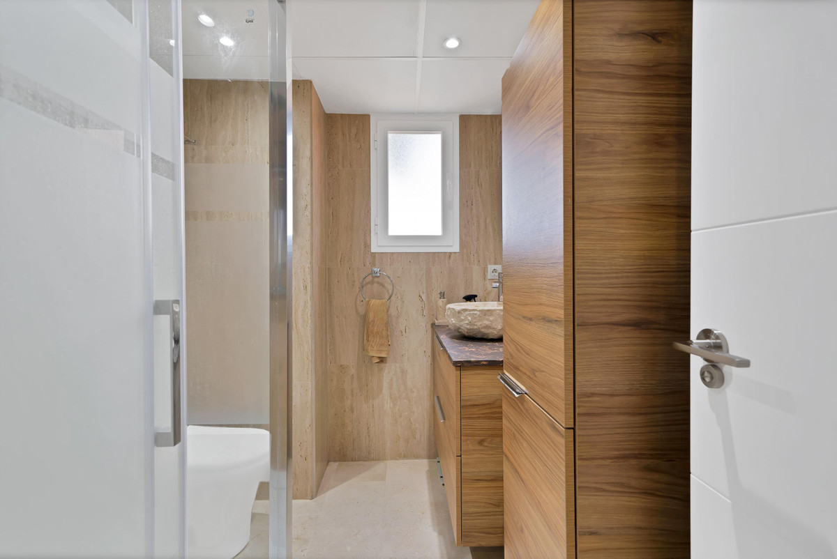 1 Bed Apartment for sale in Marbella Costa Del Sol, Málaga, Spain