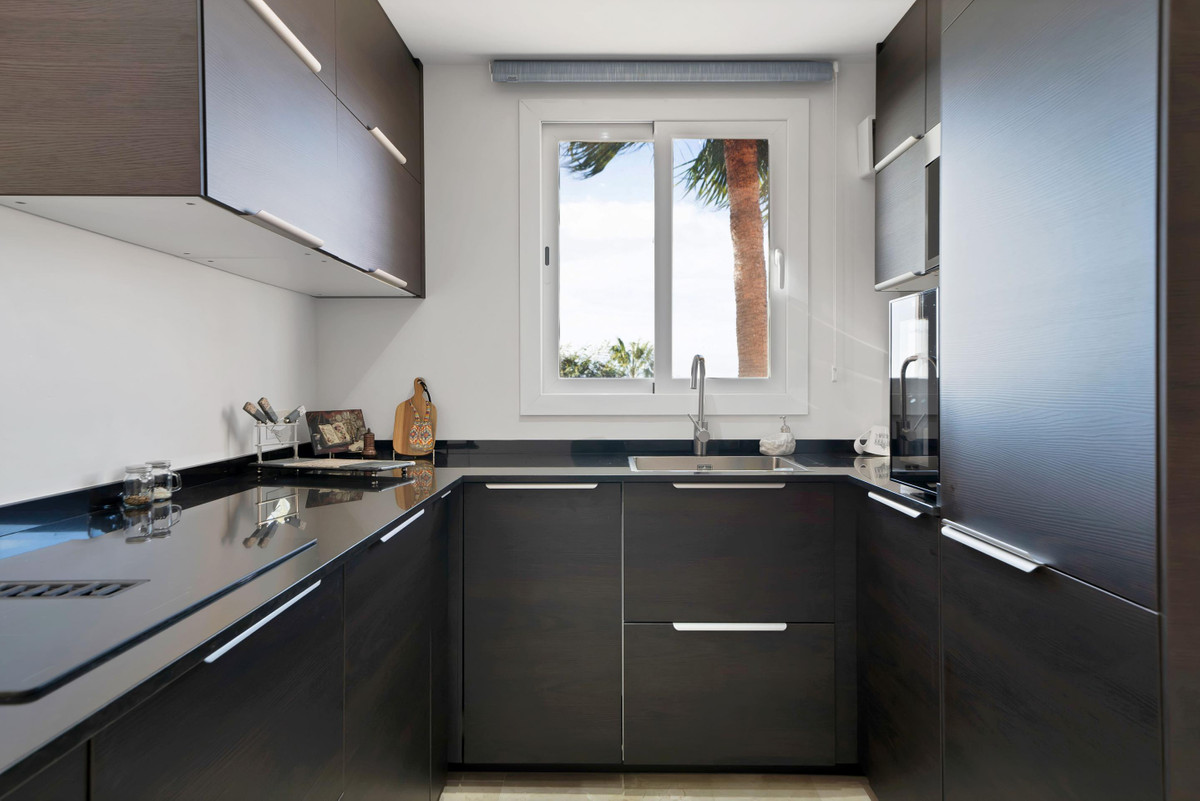 1 Bed Apartment for sale in Marbella Costa Del Sol, Málaga, Spain