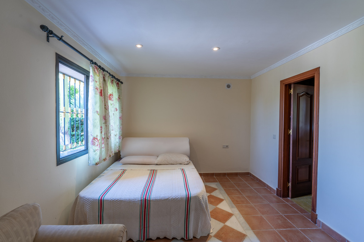 Se vende Villa - Chalet de 8 dormitorios en Costa Del Sol, Málaga, España