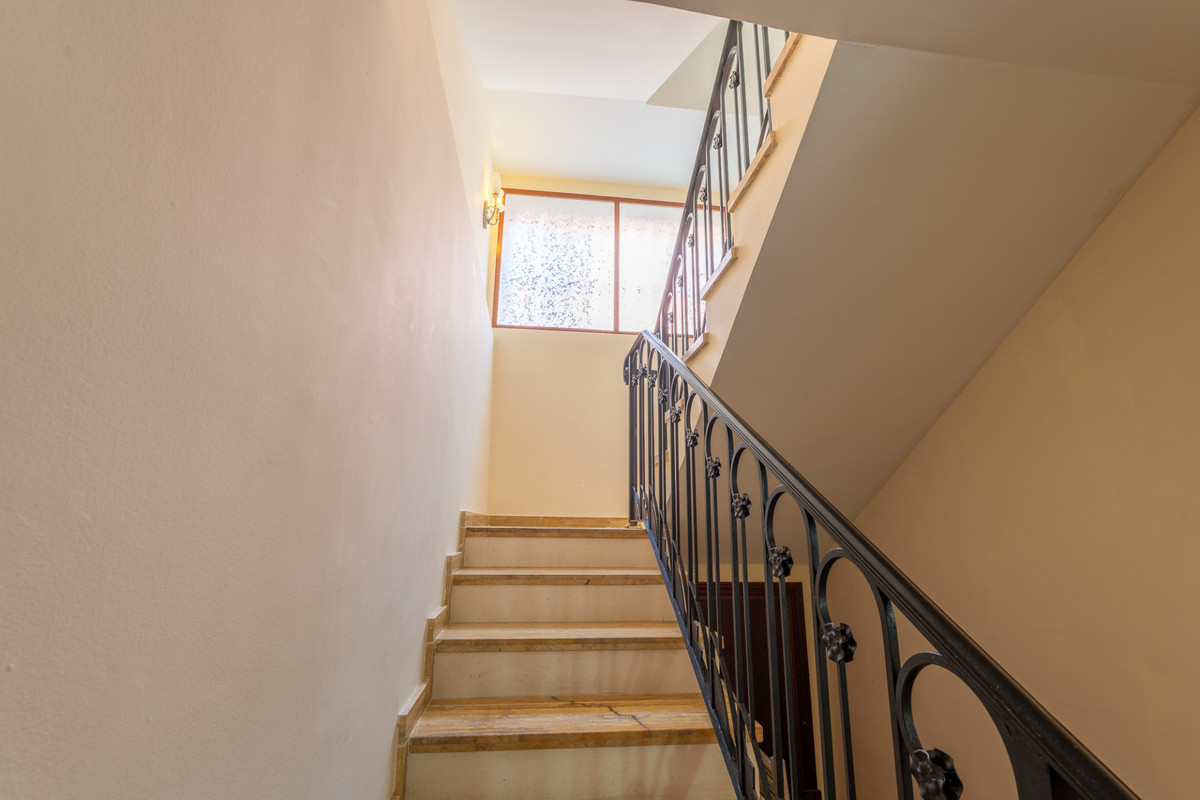 Se vende Villa - Chalet de 8 dormitorios en Costa Del Sol, Málaga, España