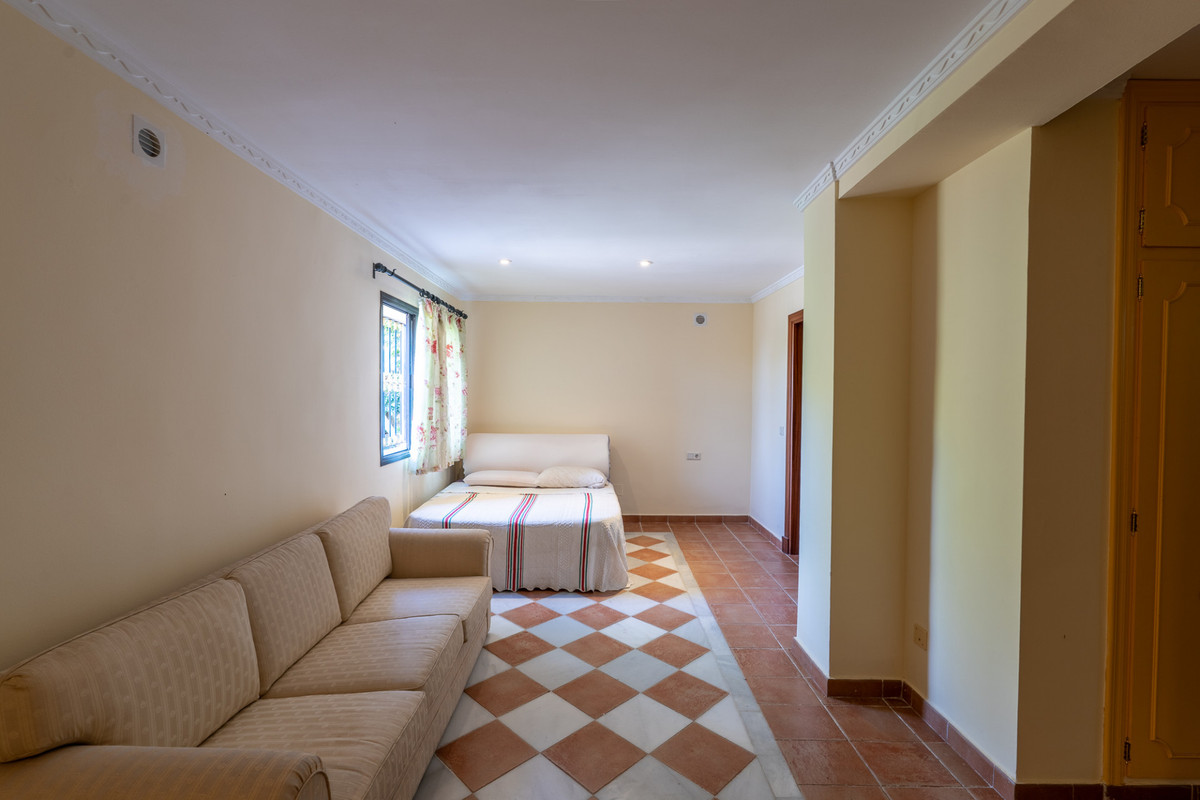 Se vende Villa - Chalet de 8 dormitorios en Costa Del Sol, Málaga, España