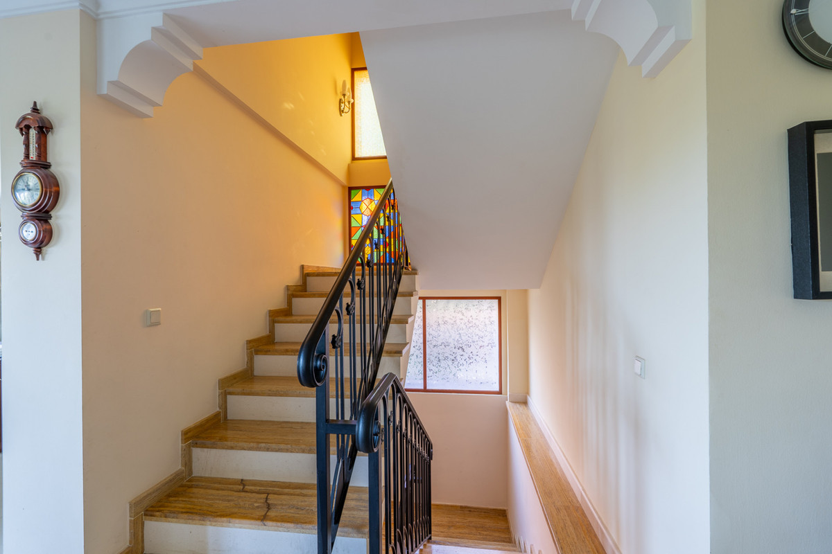 Se vende Villa - Chalet de 8 dormitorios en Costa Del Sol, Málaga, España