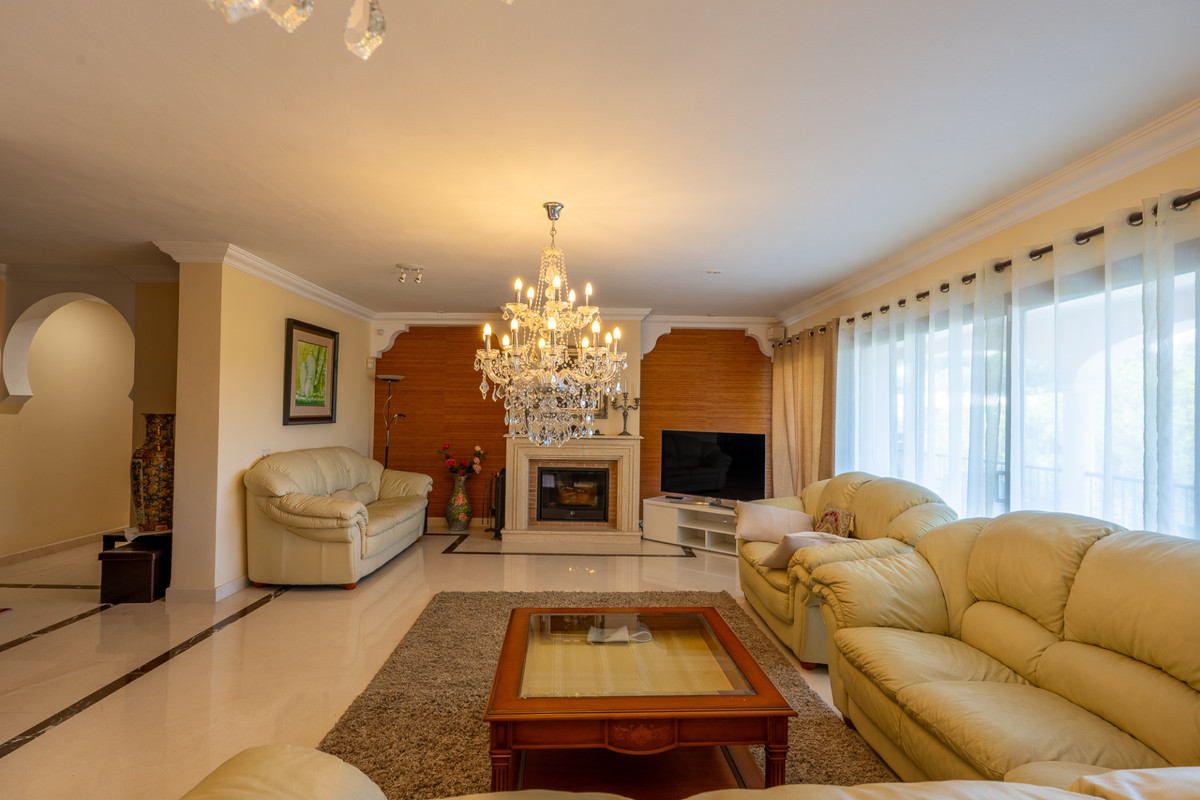 Se vende Villa - Chalet de 8 dormitorios en Costa Del Sol, Málaga, España