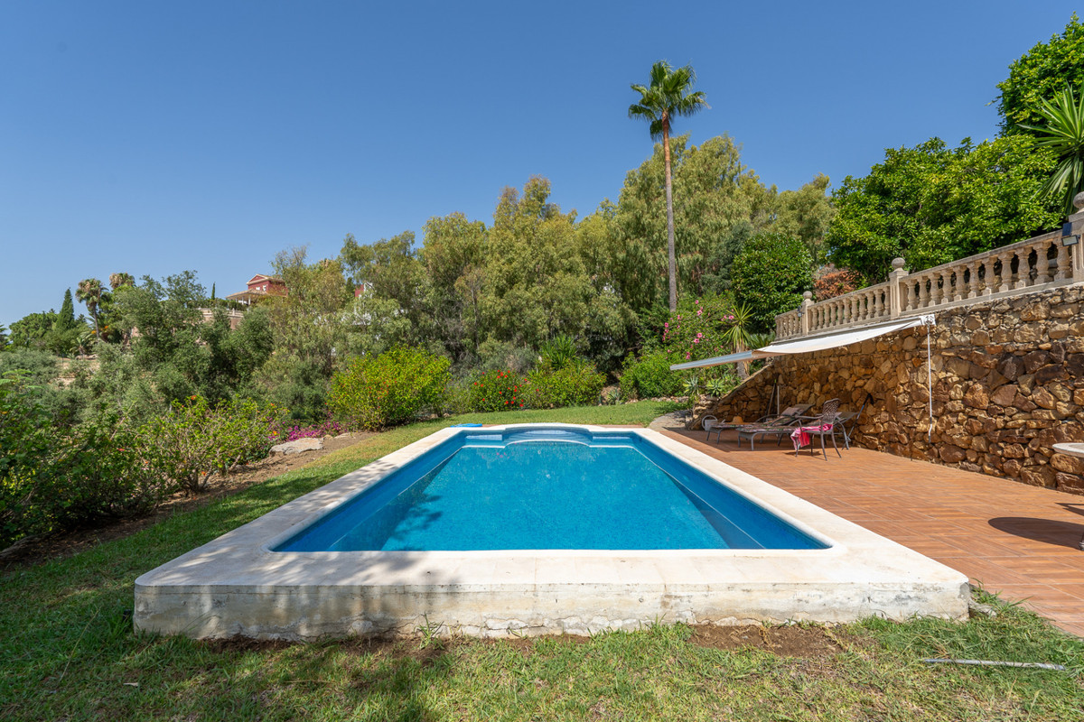Se vende Villa - Chalet de 8 dormitorios en Costa Del Sol, Málaga, España