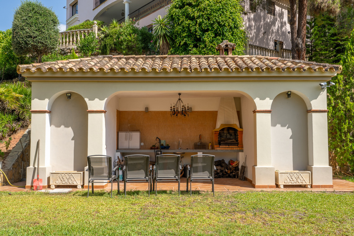 Se vende Villa - Chalet de 8 dormitorios en Costa Del Sol, Málaga, España