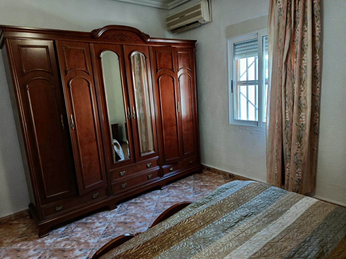 5 Bed Townhouse for sale in Elche Costa Blanca, Alicante, Spain