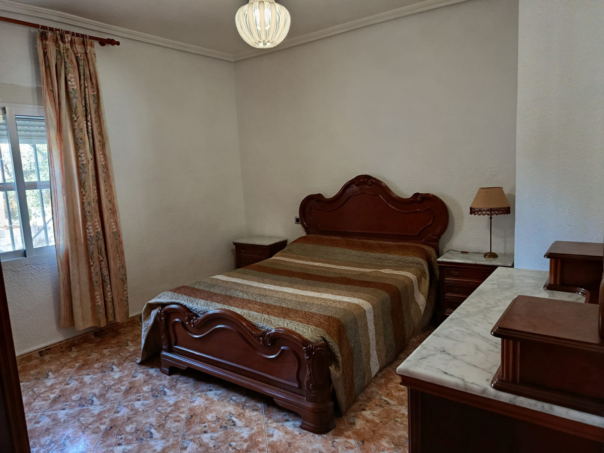 5 Bed Townhouse for sale in Elche Costa Blanca, Alicante, Spain
