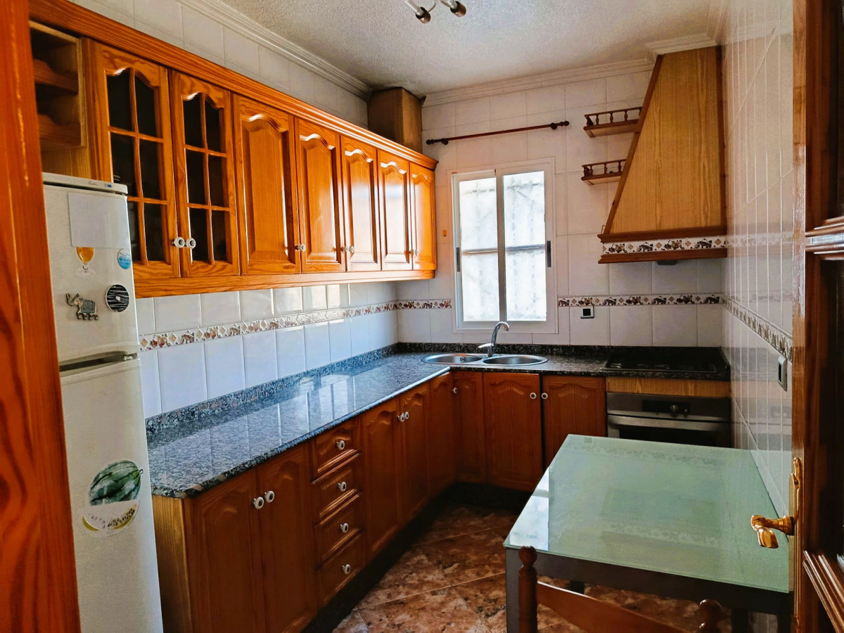 5 Bed Townhouse for sale in Elche Costa Blanca, Alicante, Spain