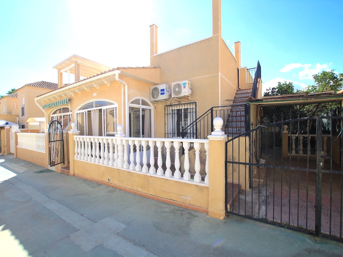 2 Bed Townhouse for sale in Los Balcones Costa Blanca, Alicante, Spain
