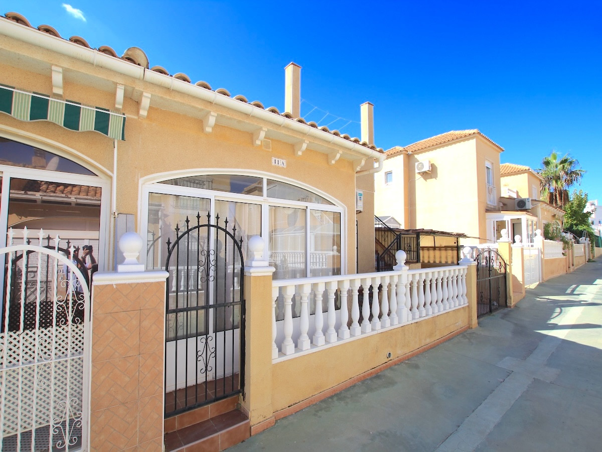 2 Bed Townhouse for sale in Los Balcones Costa Blanca, Alicante, Spain