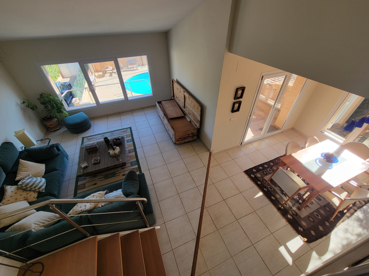 5 Bed Townhouse for sale in Calpe Costa Blanca, Alicante, Spain