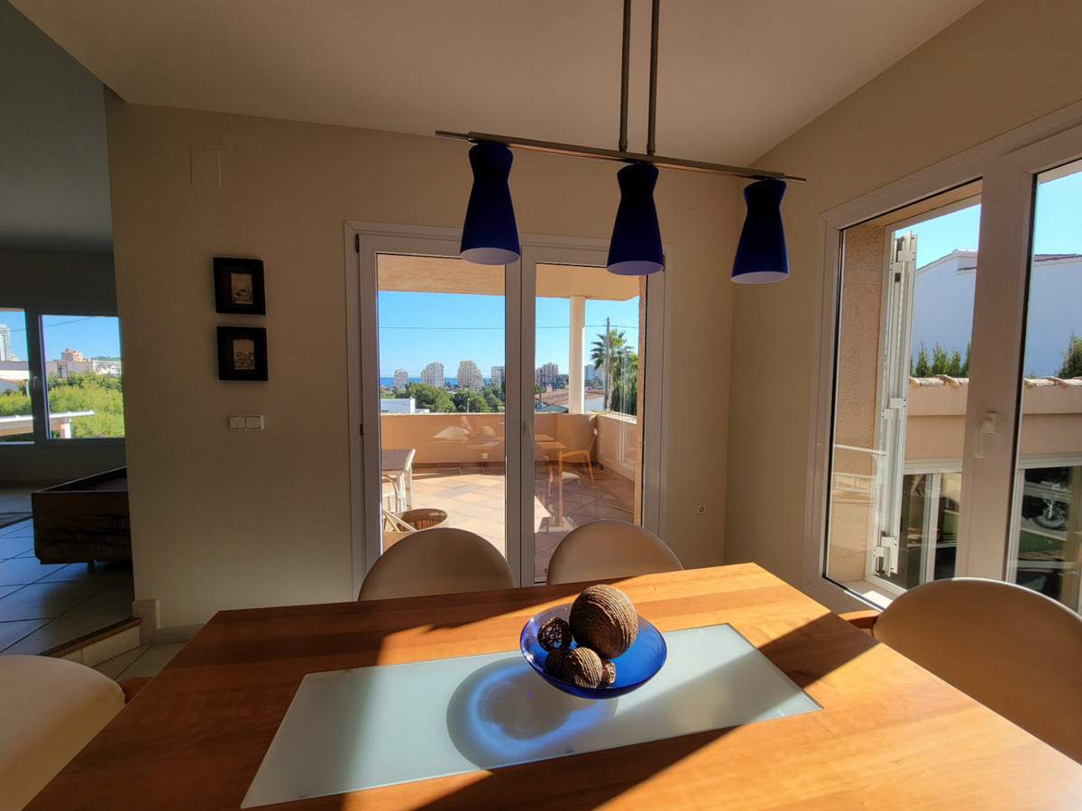 5 Bed Townhouse for sale in Calpe Costa Blanca, Alicante, Spain