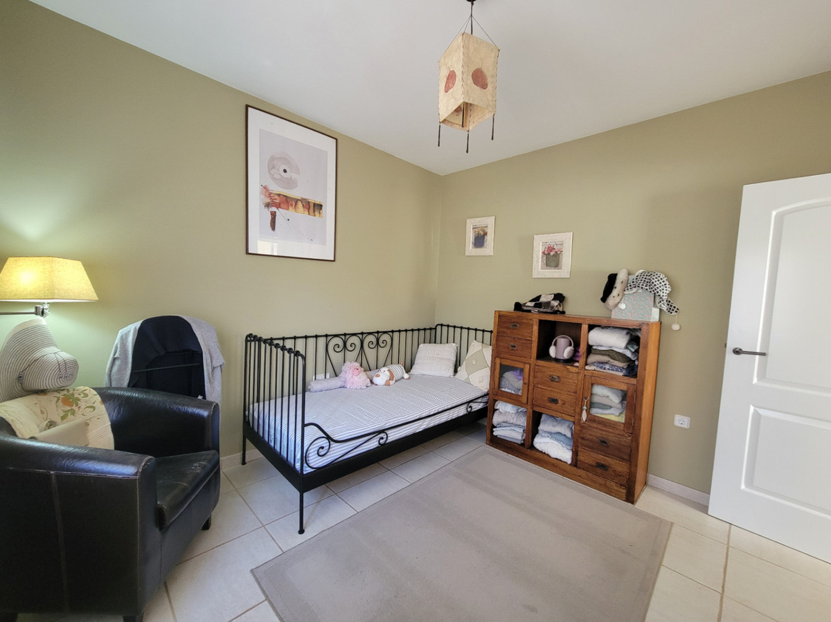 5 Bed Townhouse for sale in Calpe Costa Blanca, Alicante, Spain