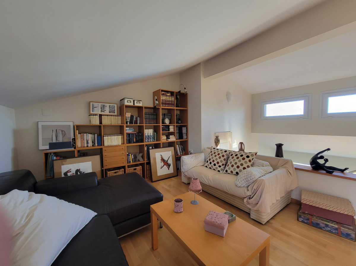 5 Bed Townhouse for sale in Calpe Costa Blanca, Alicante, Spain