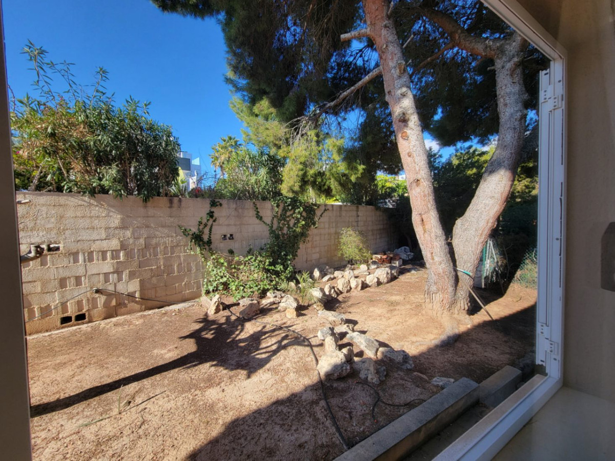 5 Bed Townhouse for sale in Calpe Costa Blanca, Alicante, Spain