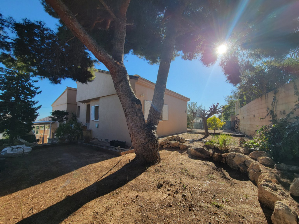 5 Bed Townhouse for sale in Calpe Costa Blanca, Alicante, Spain