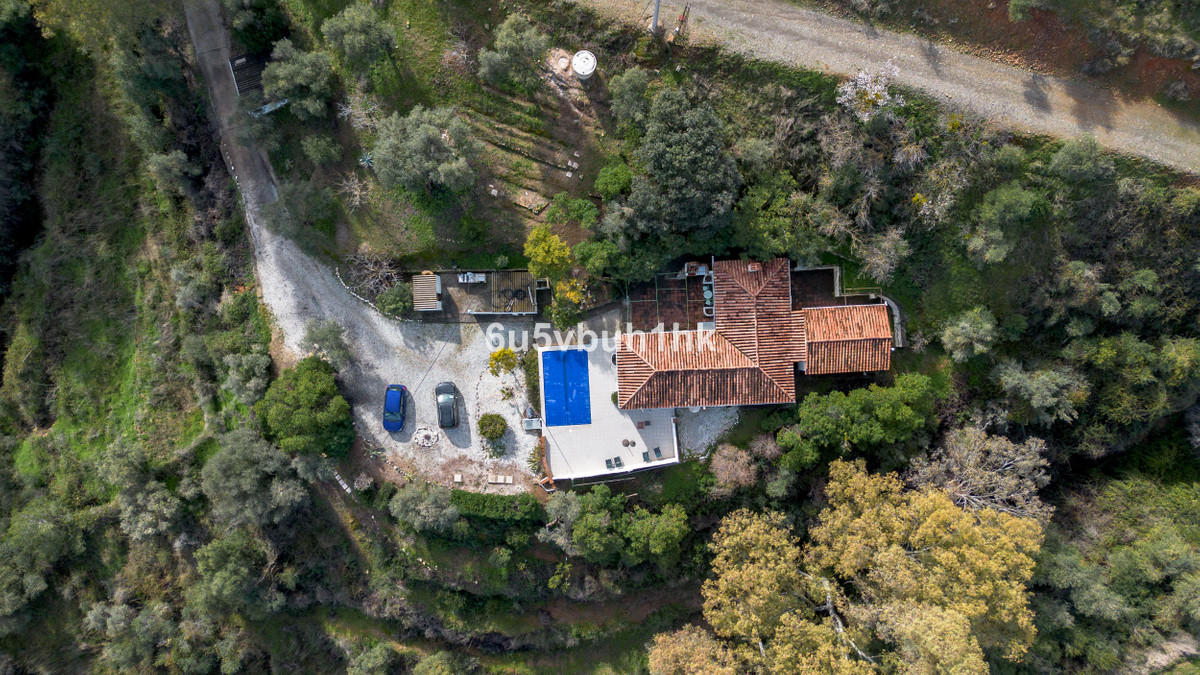 Se vende Finca - Cortijo de 3 dormitorios en Costa Del Sol, Málaga, España