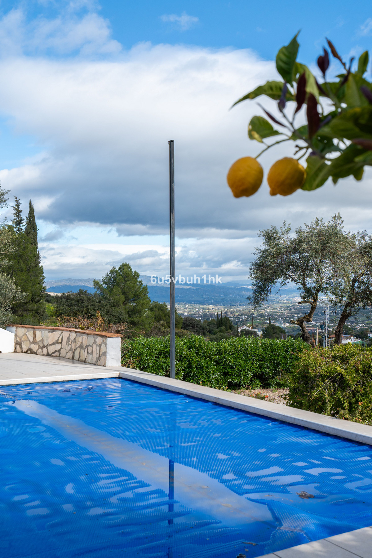 Se vende Finca - Cortijo de 3 dormitorios en Costa Del Sol, Málaga, España