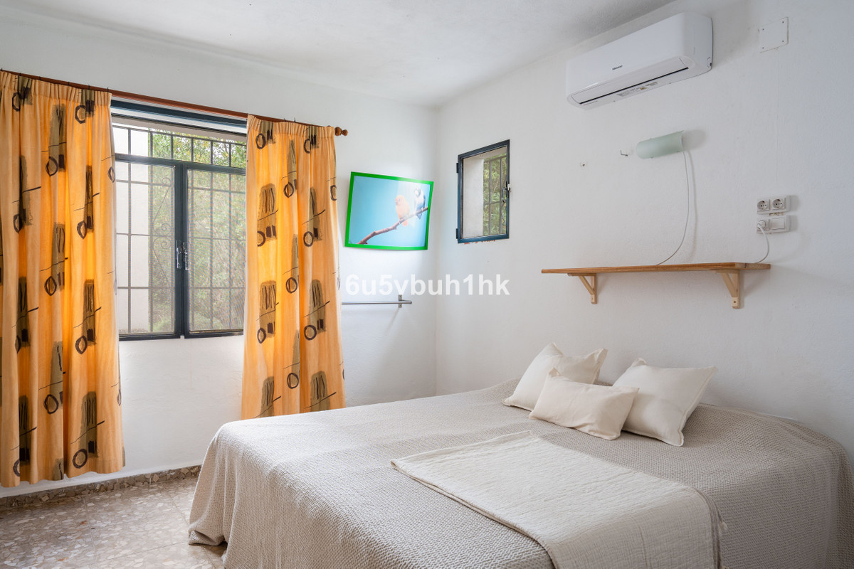 Se vende Finca - Cortijo de 3 dormitorios en Costa Del Sol, Málaga, España